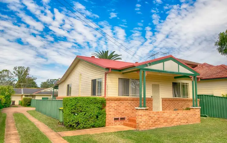 1/40 College  Street, Cambridge Park NSW 2747