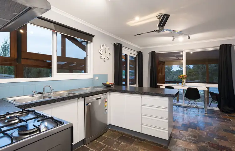 Fifth view of Homely house listing, 7 Mitarm Close, Mount Evelyn VIC 3796