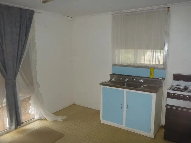 Seventh view of Homely house listing, 5 Vine Court, Ouyen VIC 3490