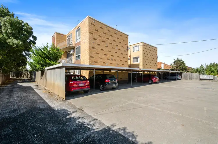 10/3 Lewis Street, Kingsville VIC 3012