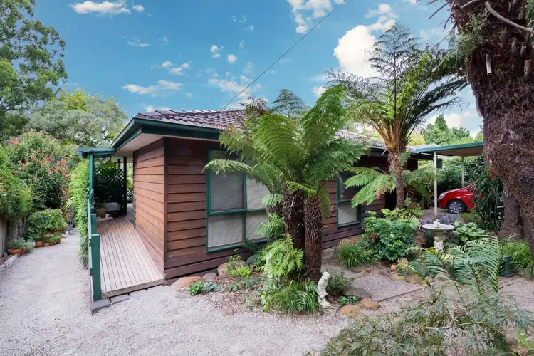 10 Christine Street, Millgrove VIC 3799