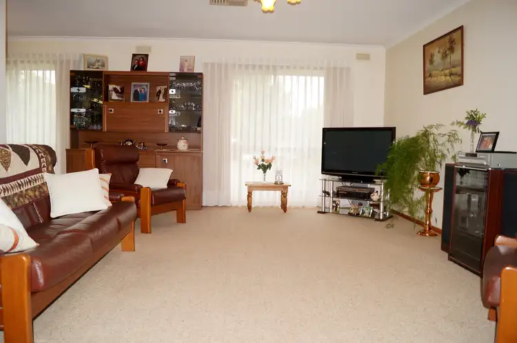 Fifth view of Homely house listing, 2 Nolan Court, Shepparton VIC 3630