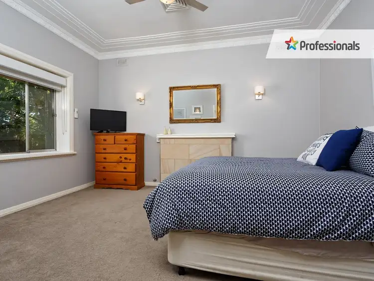 Sixth view of Homely house listing, 33 Macleay Street, Turvey Park NSW 2650