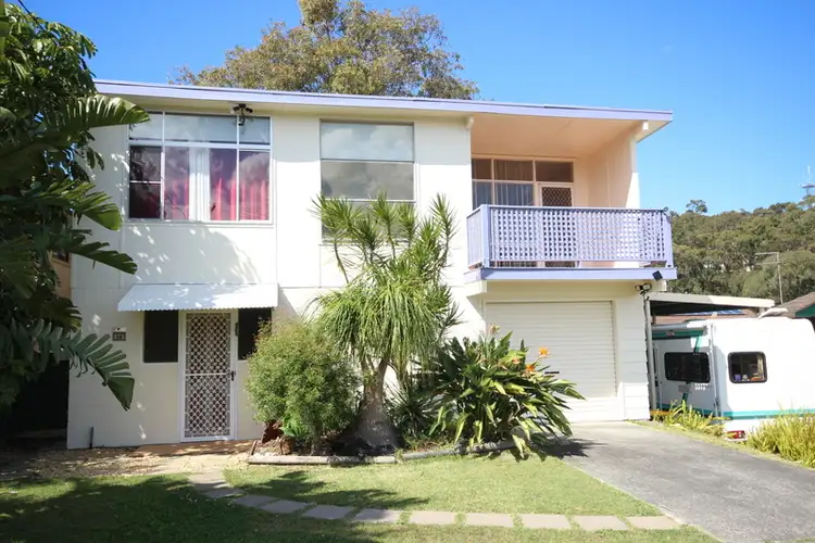 14 Surfview Avenue, Forster NSW 2428