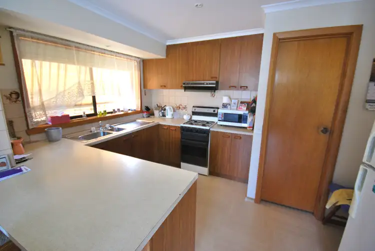Fifth view of Homely house listing, 8 Howe Street, Mooroopna VIC 3629