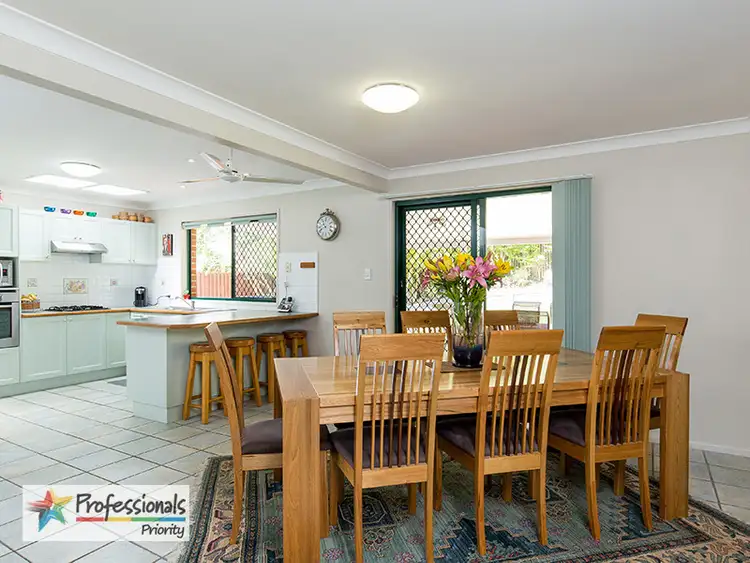 Fifth view of Homely house listing, 2 Fortrose Place, Ferny Grove QLD 4055