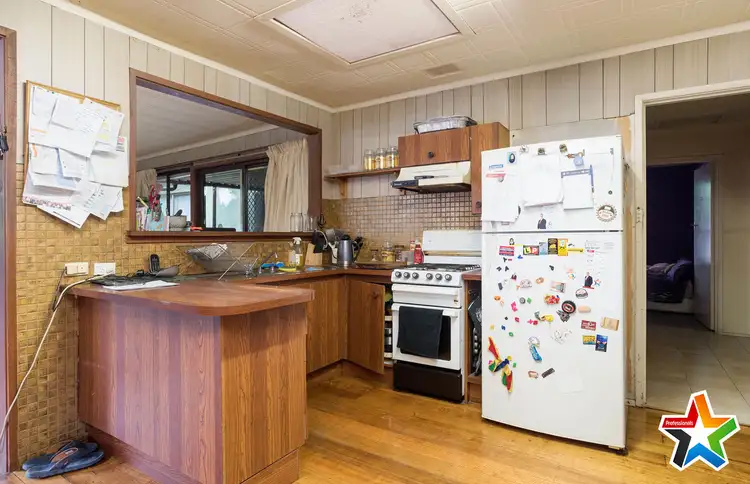 Fifth view of Homely house listing, 15 Shakespeare Avenue, Mooroolbark VIC 3138