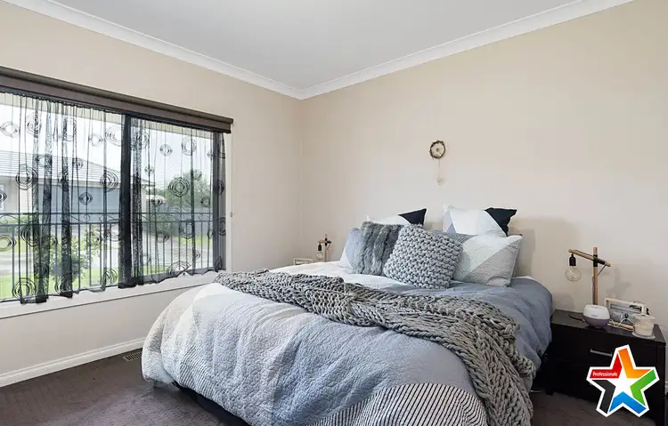 Sixth view of Homely house listing, 3 Wedgewood Court, Yarra Glen VIC 3775