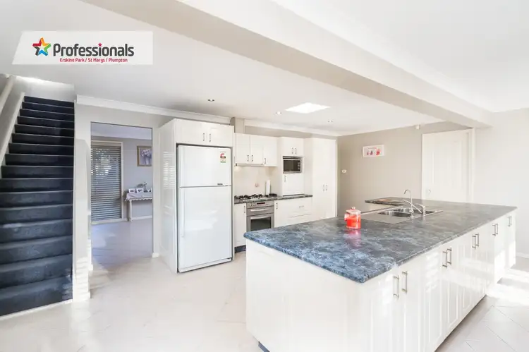 Fifth view of Homely house listing, 4 Hamlet Close, St Clair NSW 2759