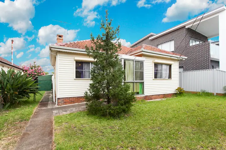 Main view of Homely house listing, 3 Sphinx Avenue, Padstow NSW 2211