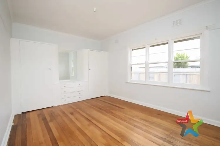Seventh view of Homely house listing, 943 Irymple Avenue, Irymple VIC 3498