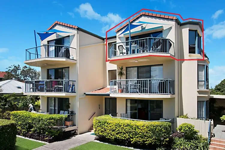 6/220 Marine Parade