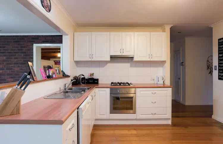 Fourth view of Homely house listing, 1/17 Wimbledon Court, Mooroolbark VIC 3138