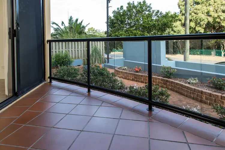 Fifth view of Homely unit listing, 2/81 Marine Parade, Redcliffe QLD 4020