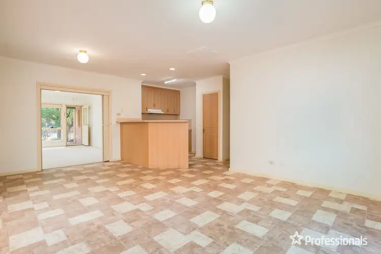 Fifth view of Homely townhouse listing, 8 Marsden Drive, Mildura VIC 3500