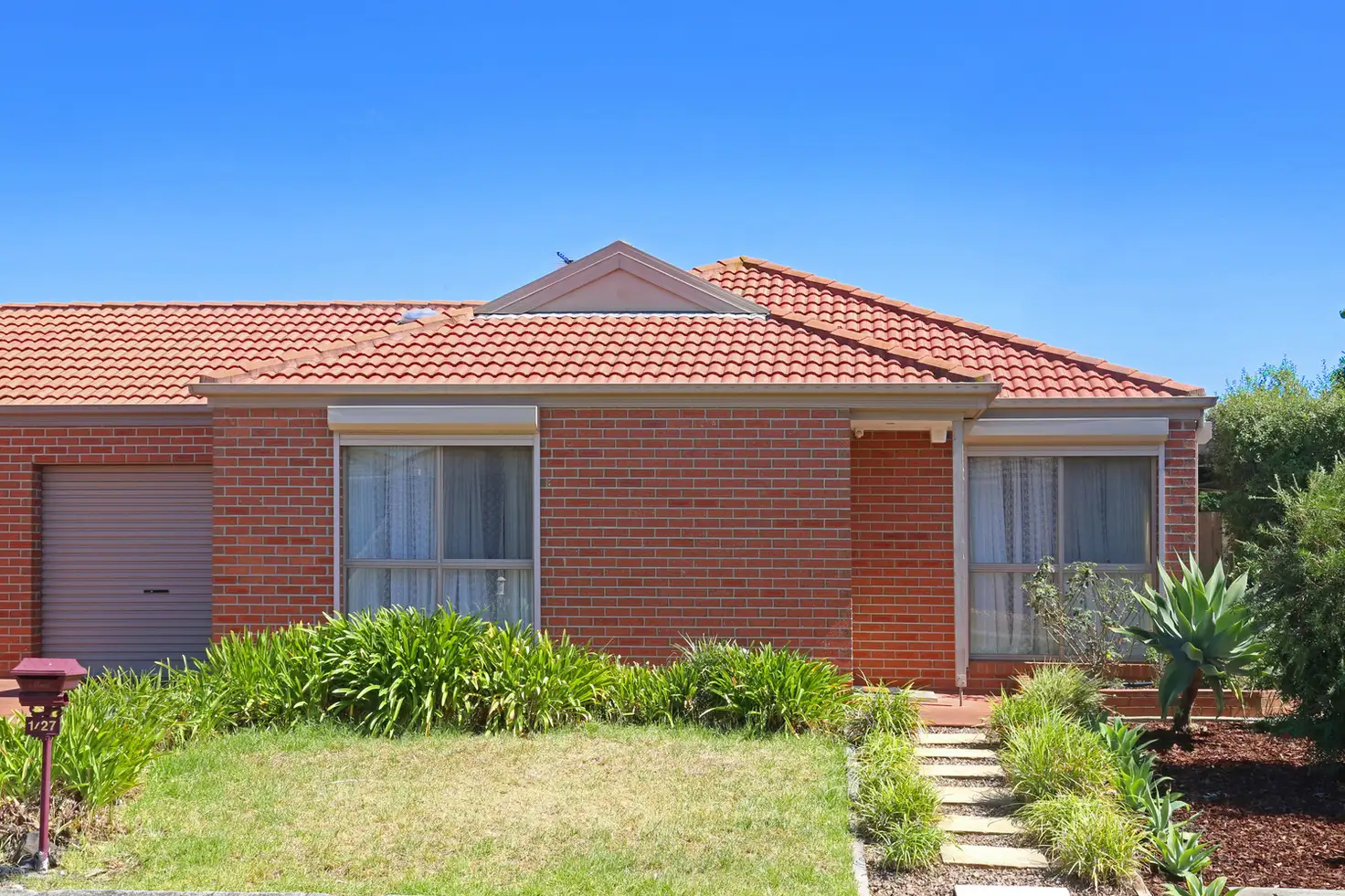 Main view of Homely house listing, 1/27 Brindalee Way, Hillside VIC 3037