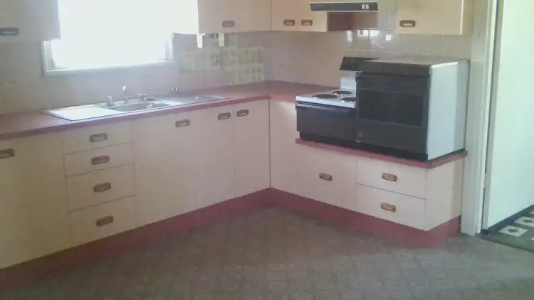 Third view of Homely house listing, 8 Daisy Street, Miles QLD 4415