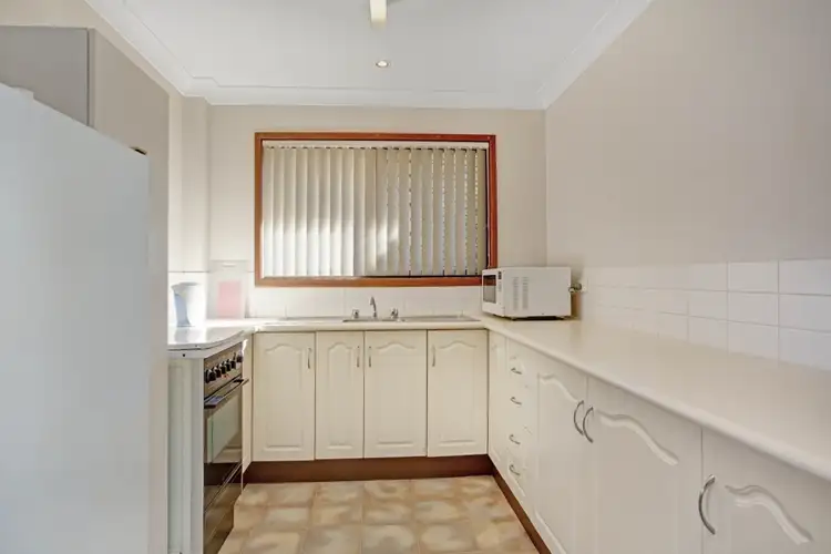 Fifth view of Homely semi-detached listing, 1/7 Lobelia Close, Metford NSW 2323