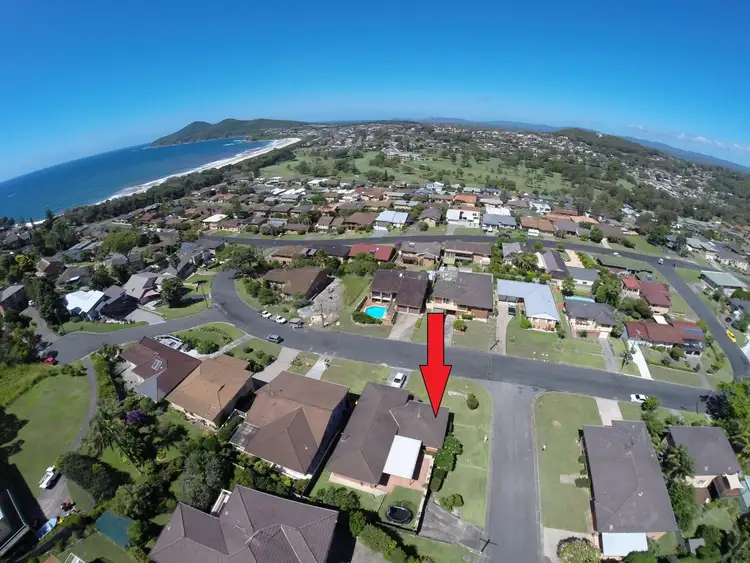 17 Lake Vista Crescent, Forster NSW 2428