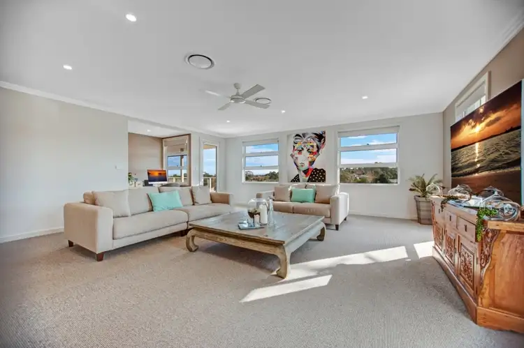 Fifth view of Homely house listing, 40 April Circuit, Bolwarra Heights NSW 2320