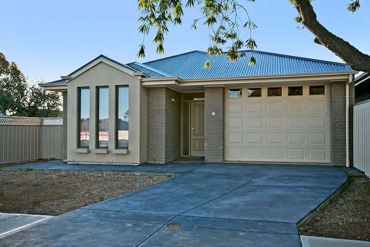 2 Folland Avenue, Northfield SA 5085