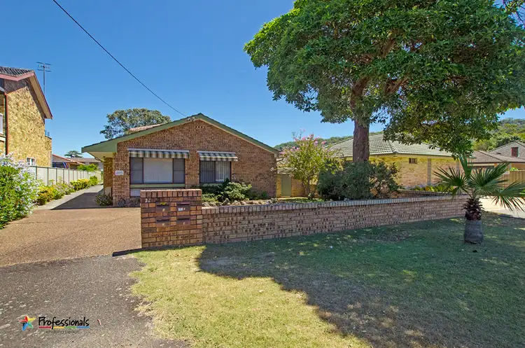 Main view of Homely townhouse listing, 2/11 Whiting Road, Ettalong Beach NSW 2257