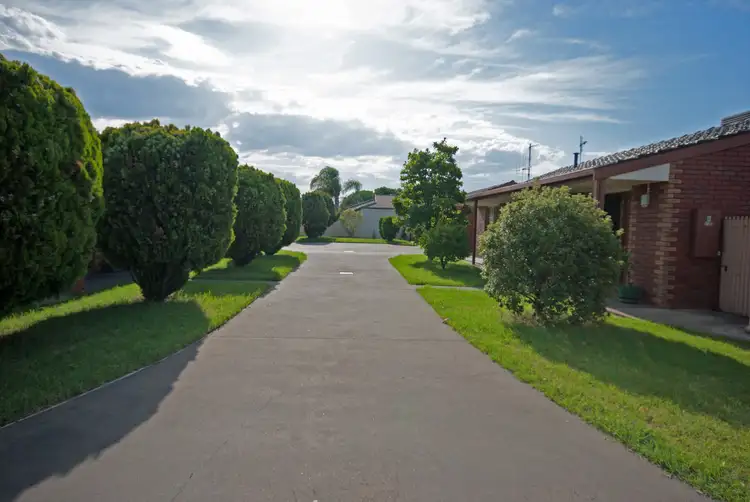Second view of Homely townhouse listing, 4/238 Corio Street, Shepparton VIC 3630