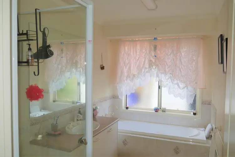 Sixth view of Homely house listing, 76 Gordon Drive, Kialla VIC 3631