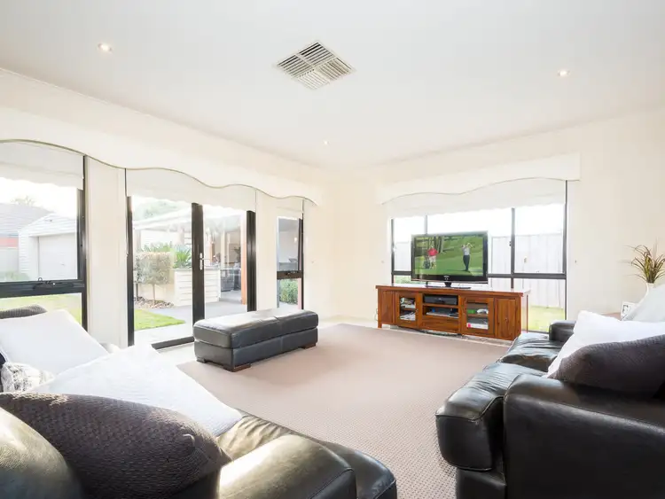 Seventh view of Homely house listing, 13 Lauriston Court, Kialla VIC 3631