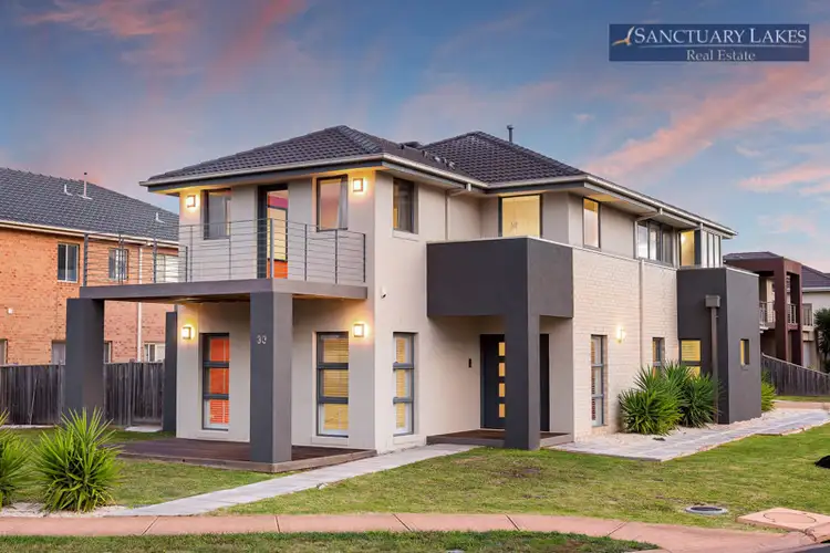 30 Sanctuary Lakes South Boulevard, Sanctuary Lakes VIC 3030