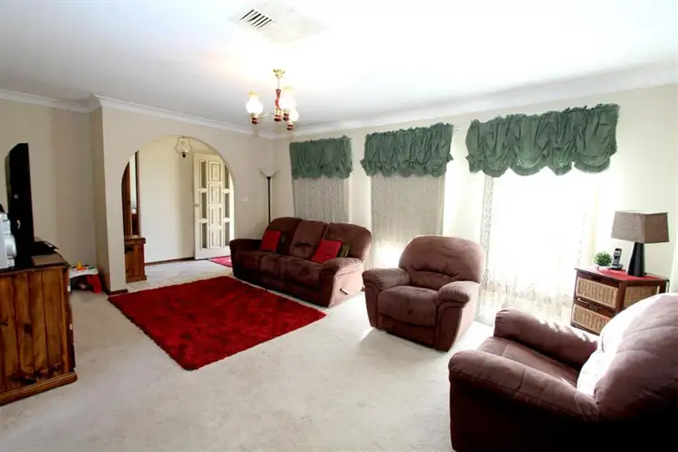 Fifth view of Homely house listing, 67 Undurra Drive, Glenfield Park NSW 2650
