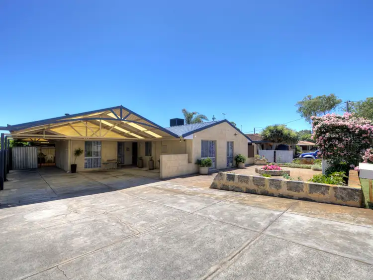 Second view of Homely house listing, 34 Rushbrook Way, Thornlie WA 6108
