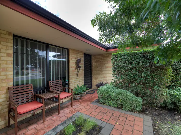 21 Strawberry Way, Forrestfield WA 6058
