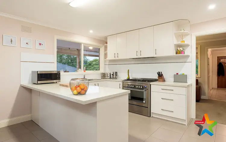Fifth view of Homely house listing, 15 Coolaroo Court, Mooroolbark VIC 3138