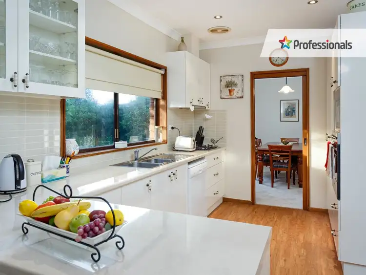 Fifth view of Homely house listing, 8 Dalkeith Avenue, Lake Albert NSW 2650