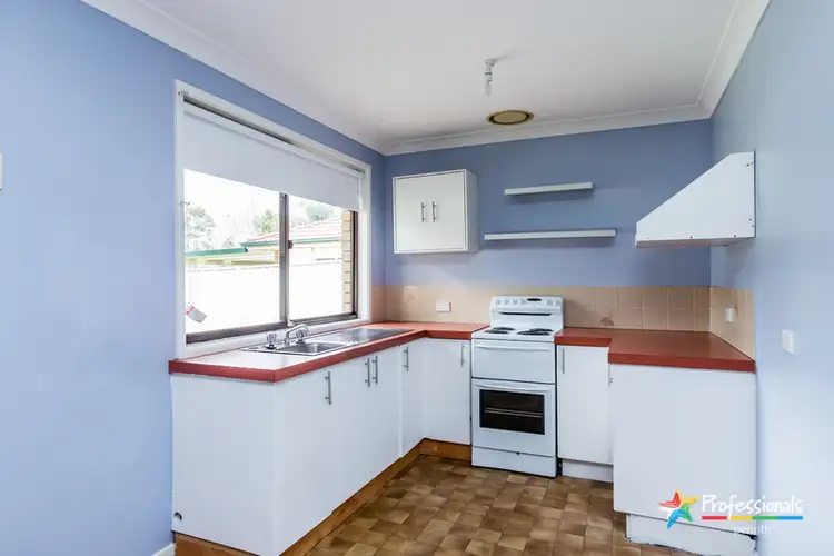 Fourth view of Homely house listing, 5 Daisy Place, Claremont Meadows NSW 2747