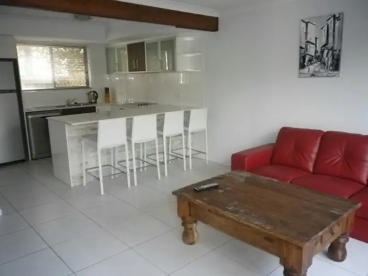 3/140 frank Street, Labrador QLD 4215