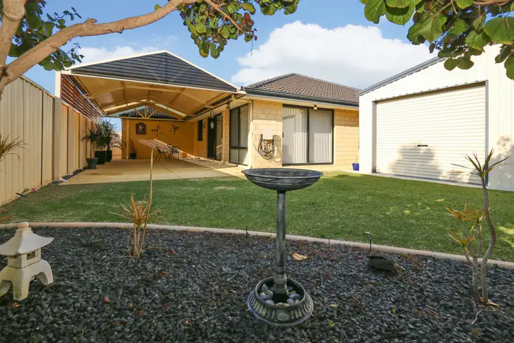 42 Brittain Road, Wattle Grove WA 6107