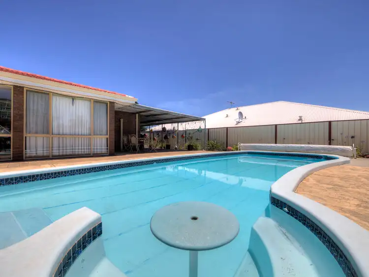 9 Kenneth Road, High Wycombe WA 6057