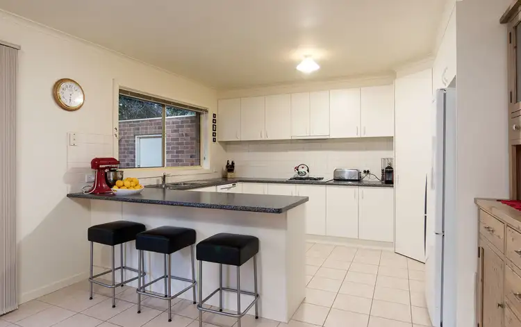 Fifth view of Homely unit listing, 2/11 Wandana Street, Mooroolbark VIC 3138
