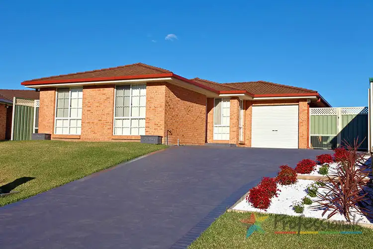 13 Mozart Place, Cranebrook NSW 2749