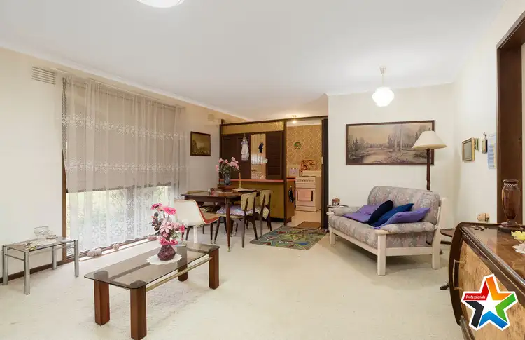 Fourth view of Homely house listing, 1 Rosedale Crescent, Ringwood East VIC 3135