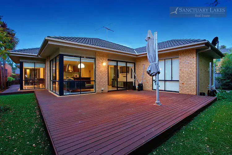 Second view of Homely house listing, 2 Peppercorn Court, Sanctuary Lakes VIC 3030