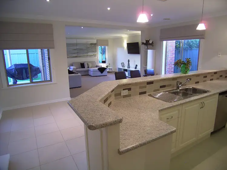 Fifth view of Homely house listing, 25 Guseli Court, Kialla VIC 3631