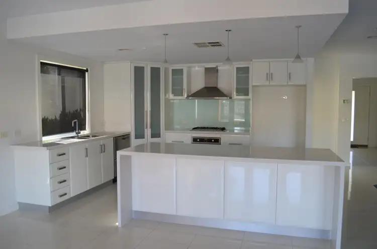Fifth view of Homely house listing, 8 Thames Street, Shepparton VIC 3630
