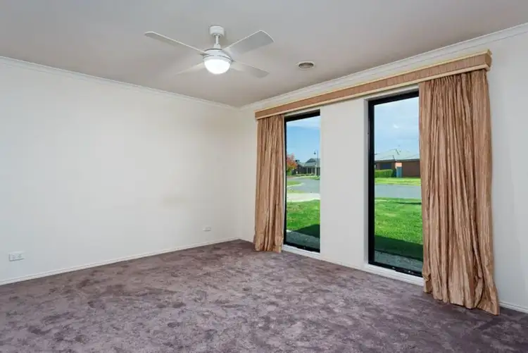 Sixth view of Homely house listing, 10 Walla Place, Glenfield Park NSW 2650