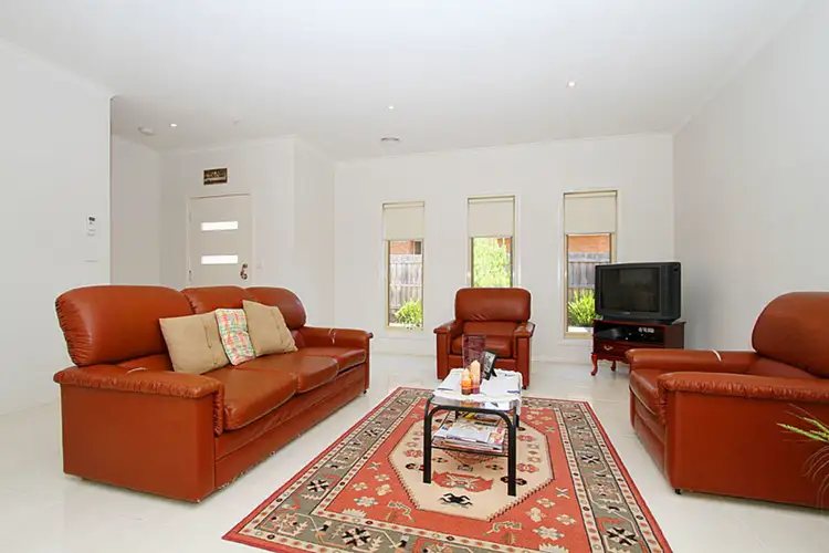 Fifth view of Homely townhouse listing, 2/53 Saratoga Crescent, Keilor Downs VIC 3038