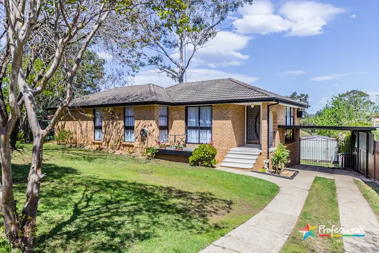 8 Elk  Place, Cranebrook NSW 2749