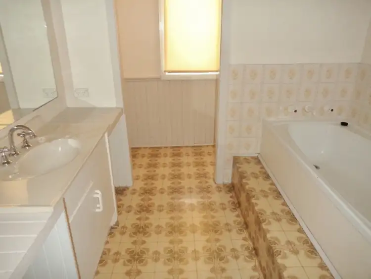 Seventh view of Homely house listing, 73 Rutherford Street, Swan Hill VIC 3585