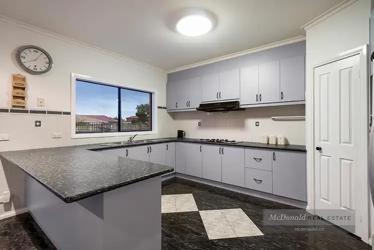 Fifth view of Homely house listing, 8 Graham-Michele Place, Keysborough VIC 3173